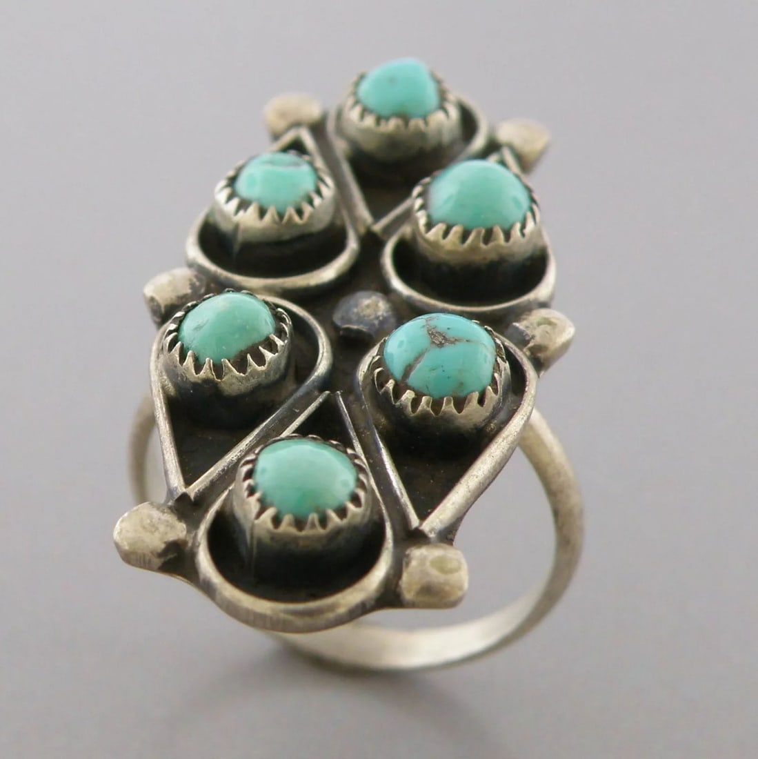 VINTAGE NAVAJO STERLING SILVER SNAKE EYES TURQUOISE RING SIZE 6 (1 of 2)