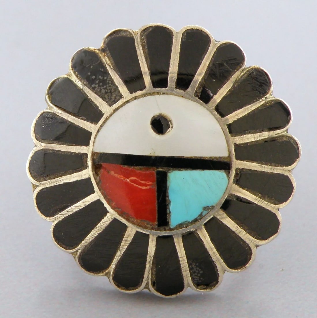 VINTAGE ZUNI STERLING SILVER ONYX MOP CORAL TURQUOISE INLAY RING (1 of 2)