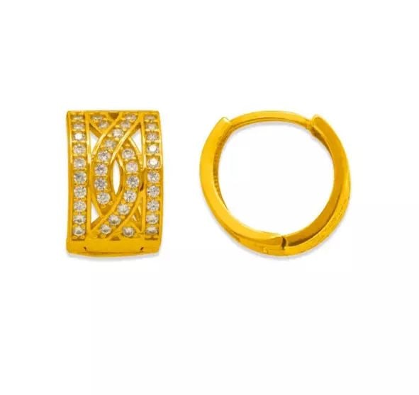 NEW 14K YELLOW GOLD HUGGIE CZ EARRINGS: NEW 14K YELLOW GOLD HUGGIE CZ EARRINGS 14K Yellow Gold Approx. 5x14mm High Polished/Cubic Zirconia Available in White Gold Weight: 2.3 Grams