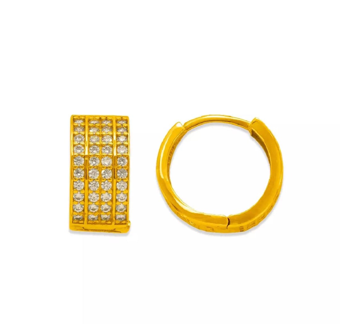 NEW 14K YELLOW GOLD HUGGIE CZ EARRINGS: NEW 14K YELLOW GOLD HUGGIE CZ EARRINGS 14K Yellow Gold Approx. 6.5x14mm High Polished/Cubic Zirconia Weight: 2.7 Grams