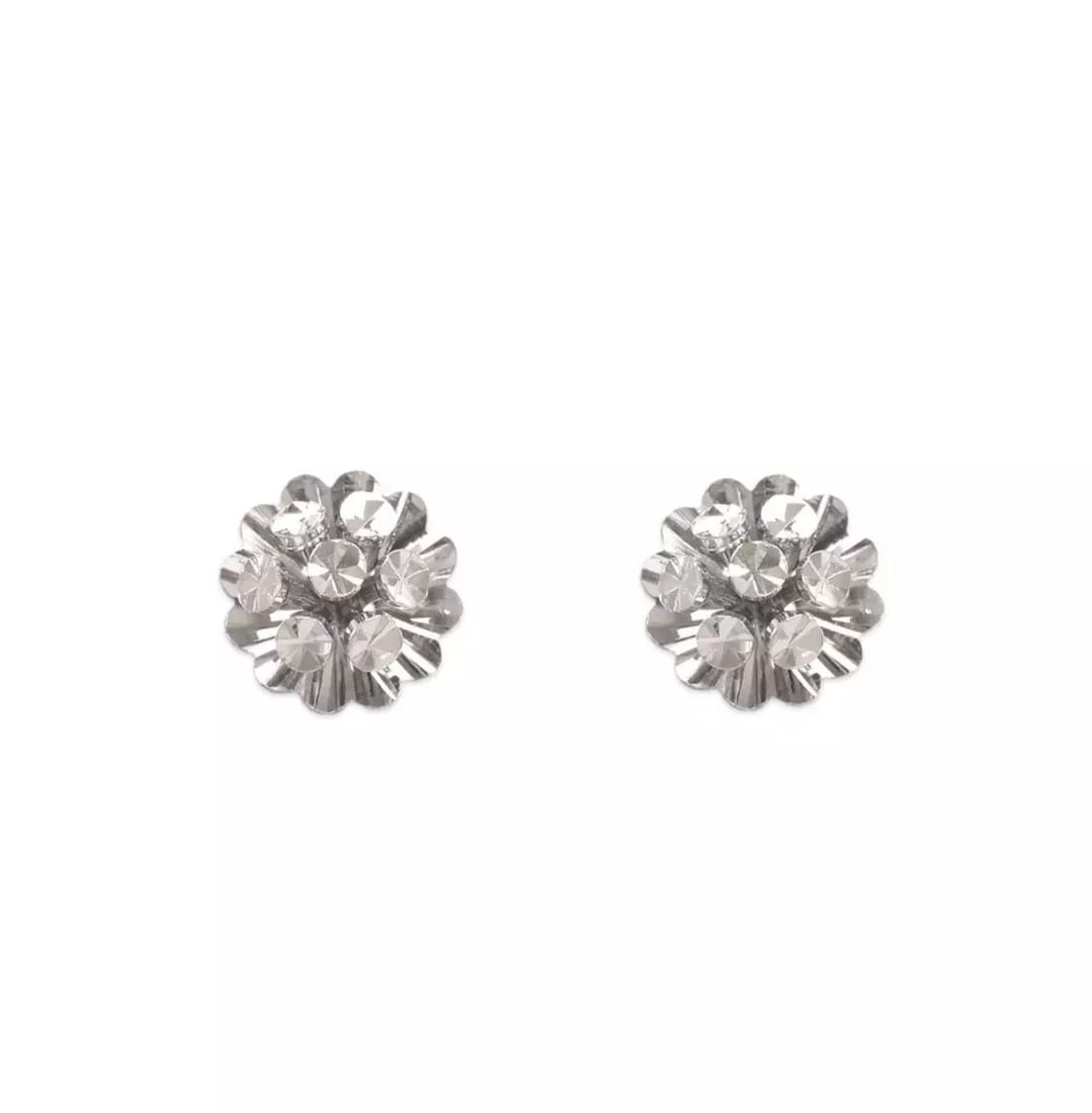 NEW 14K WHITE GOLD SMALL DIAMOND CUT FLOWER STUD EARRINGS: NEW 14K WHITE GOLD SMALL DIAMOND CUT FLOWER STUD EARRINGS 14K White Gold Approx. 8mm High Polished/Diamond Cut Available in Two Tone Gold Weight: 1.5 Grams
