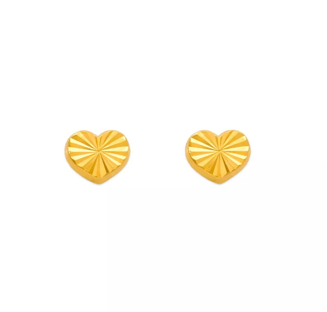 NEW 14K YELLOW GOLD DIAMOND CUT HEART STUD EARRINGS: NEW 14K YELLOW GOLD DIAMOND CUT HEART STUD EARRINGS 14K Yellow Gold Approx. 6x5mm High Polished/Diamond Cut Screw Backing Weight: 2.0 Grams