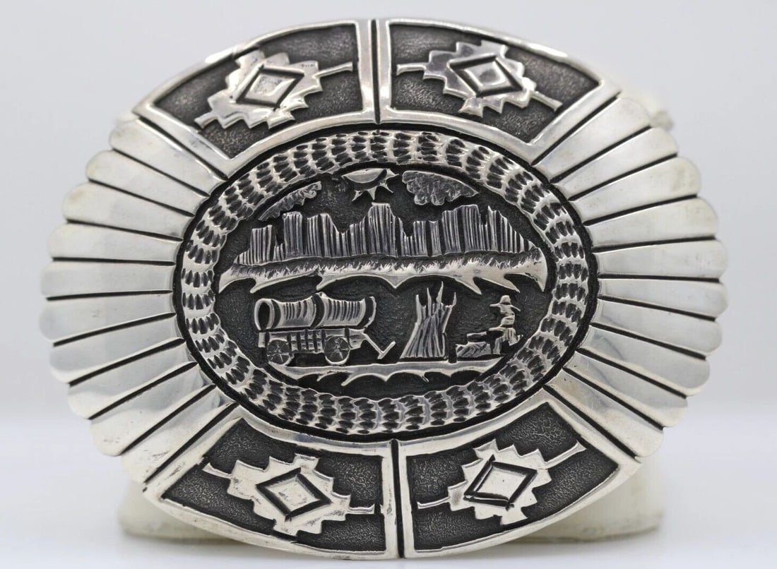 NAVAJO CECIL HENRY STERLING SILVER WESTERN WAGON 2.75" BELT BUCKLE 41.1G (1 of 2)