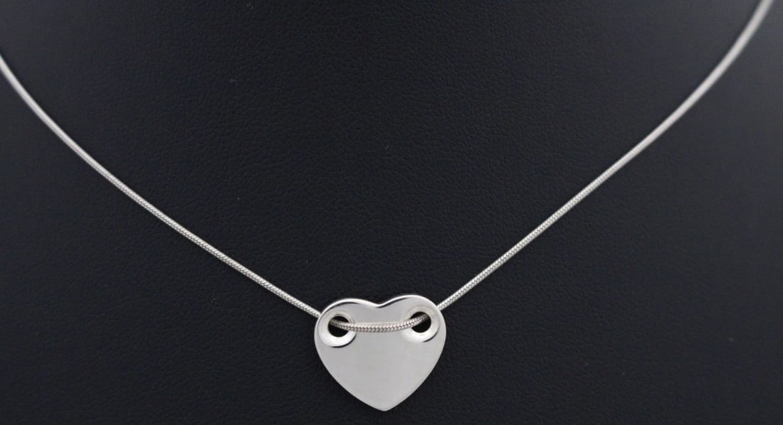 TIFFANY & CO. STERLING SILVER SLIDING HEART PENDANT SNAKE CHAIN NECKLACE 16" (1 of 2)
