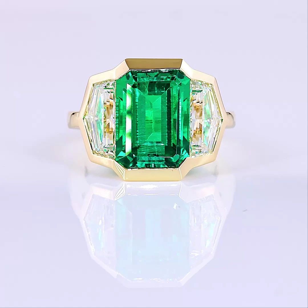 LAB-GROWN 2.57 CARAT EMERALD -VS1 DIAMOND 14K YELLOW GOLD 3 STONES RING (1 of 2)