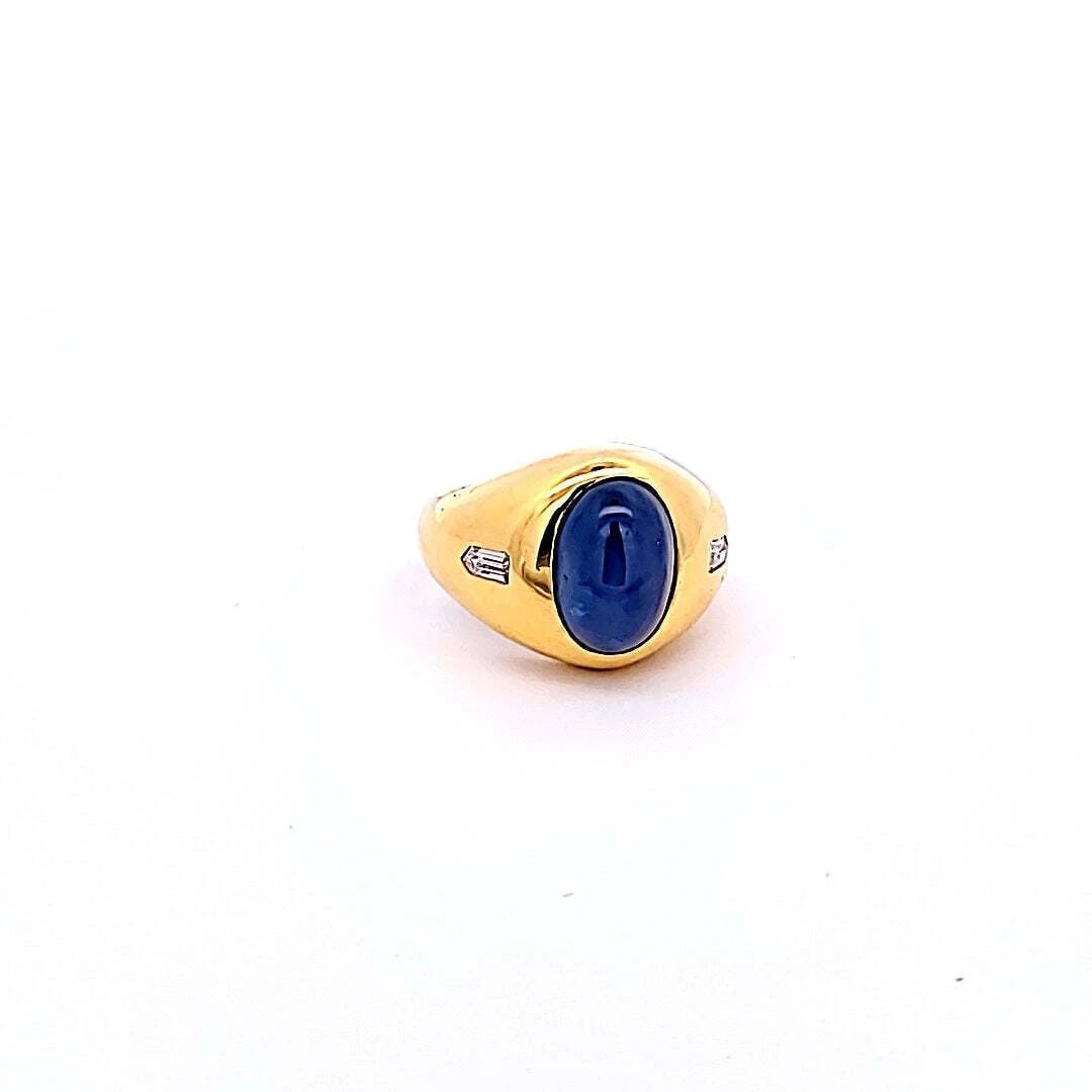 10.00 CARAT SAPPHIRE 0.14 CARAT BAGUETTE DIAMOND 18K YG COCKTAIL RING (1 of 2)