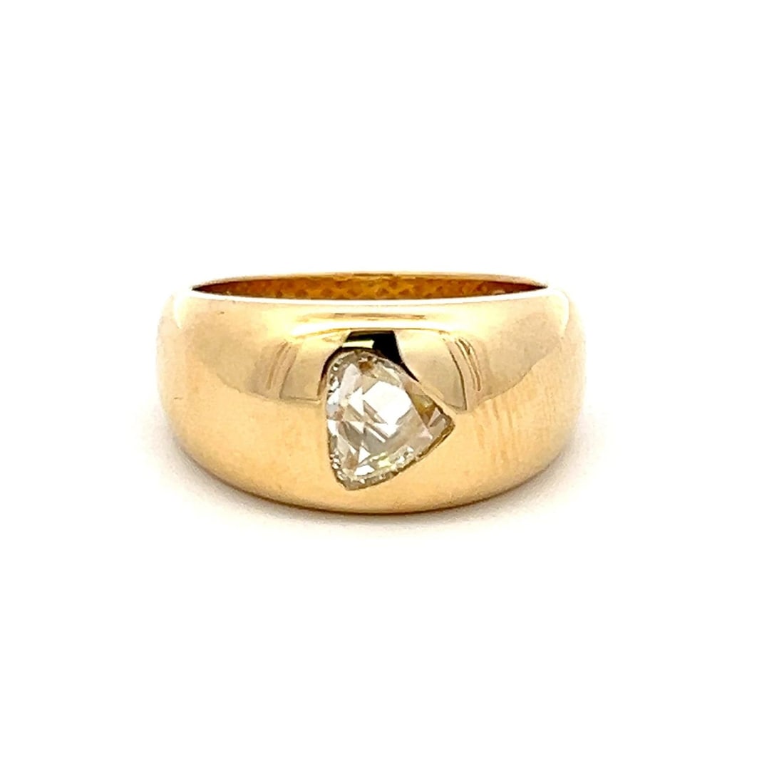 0.54 CARAT TRIANGULAR SHAPE DIAMOND 18K YELLOW GOLD ENGAGEMENT RING (1 of 2)