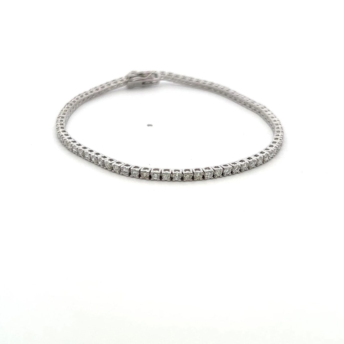 1.95 CARAT ROUND BRILLIANT DIAMOND 14 KARAT WHITE GOLD TENNIS BRACELET (1 of 2)