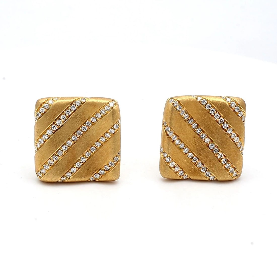 0.76 CARAT ROUND BRILLIANT G VS1 DIAMOND 18 KARAT YELLOW GOLD CLIP ON EARRINGS (1 of 2)