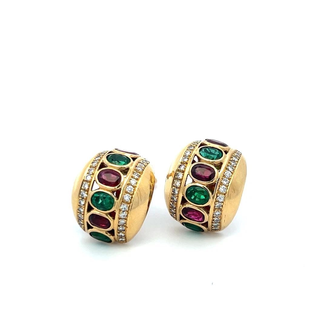 68.00 CARAT ROUND BRILLIANT H VS DIAMOND 18K YG CLIP ON EARRINGS (1 of 2)