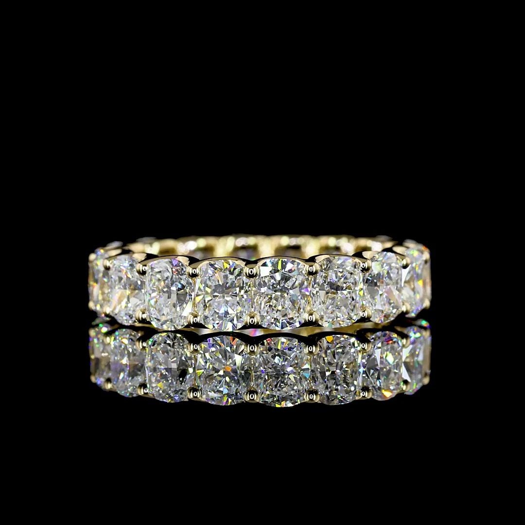 LAB-GROWN 4.06 CARAT CUSHION BRILLIANT E-VS DIAMOND 14K YELLOW GOLD ETERNITY BAN (1 of 2)
