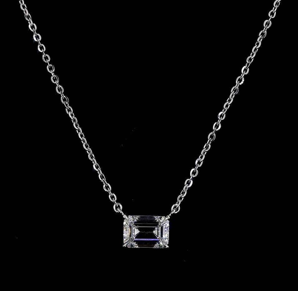 LAB-GROWN 2 CARAT EMERALD D-VS1 DIAMOND 14K WHITE GOLD SOLITAIRE PENDANT: LAB-GROWN 2 CARAT EMERALD D-VS1 DIAMOND 14K WHITE GOLD SOLITAIRE PENDANT Title: High-quality Brand-New Echo Friendly Elegant Lab-Grown 2 Carat Emerald D-VS1 Diamond 14K White Gold Solitaire Pendant Vi