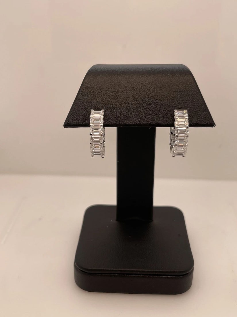 LAB-GROWN 2.08 CARAT EMERALD F-VS2 DIAMOND 14K WHITE GOLD HUGGIES EARRINGS: LAB-GROWN 2.08 CARAT EMERALD F-VS2 DIAMOND 14K WHITE GOLD HUGGIES EARRINGS Title: High-quality Brand-New Echo Friendly Elegant Lab-Grown 2.08 Carat Emerald F-VS2 Diamond 14K White Gold Huggies Earring