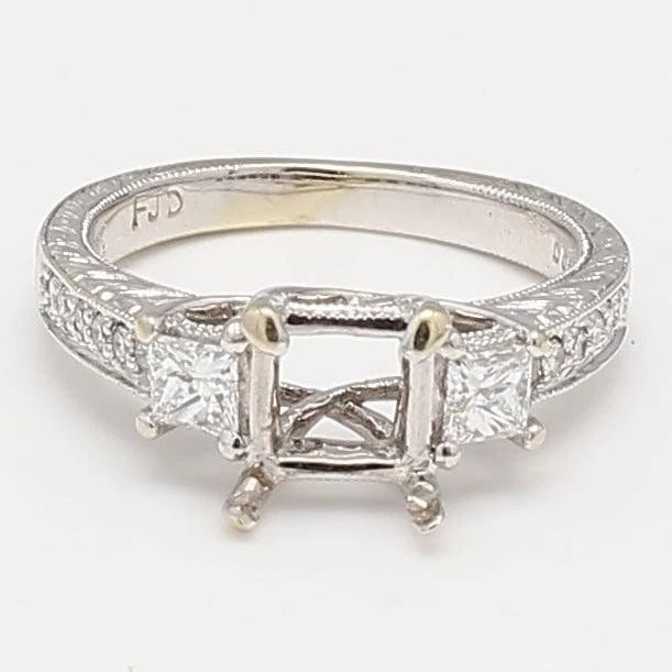 0.45 CARAT PRINCESS CUT AND ROUND DIAMOND 18K WHITE GOLD SEMI MOUNT RING (1 of 2)