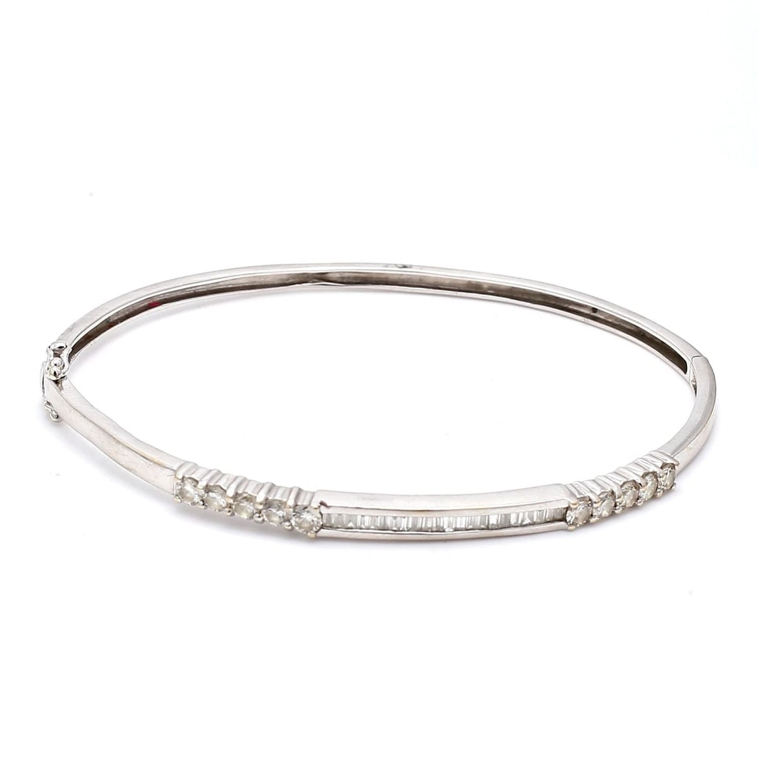 0.85 CARAT ROUND BRILLIANT I SI2 DIAMOND 18K WG BANGLE BRACELET (1 of 2)