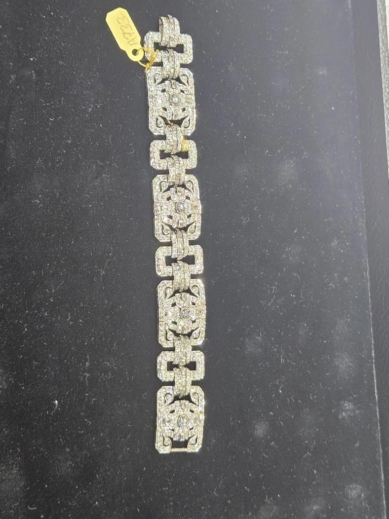 18KT GOLD LRG GLITTERING ART DECO STYLE FANCY DIAMOND BRACELET (1 of 2)