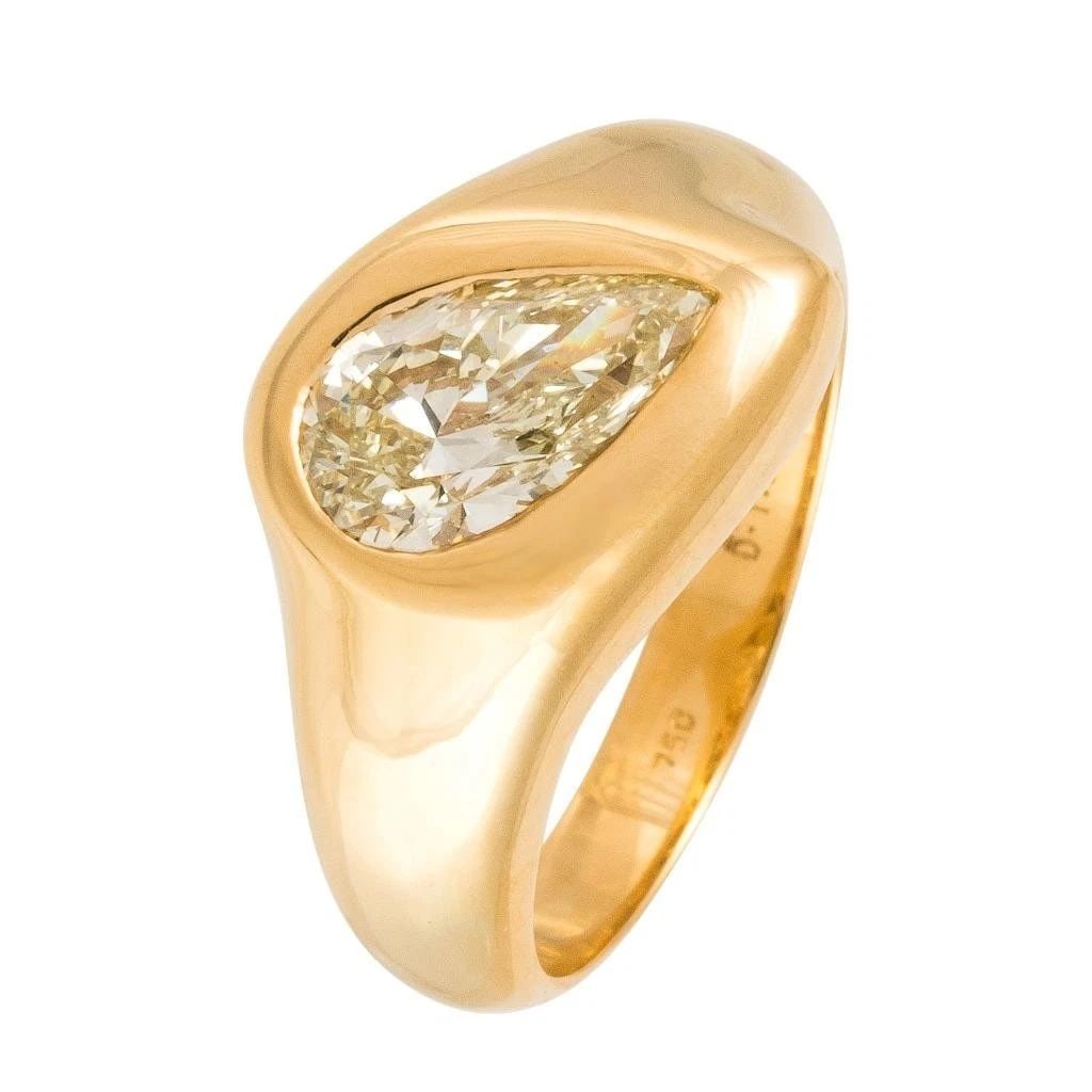 18KT FANCY YELLOW DIAMOND RING BAND (1 of 2)