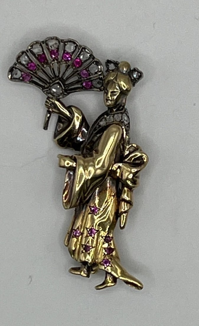 JAPANESE LADY 18K YELLOW GOLD, DIAMOND AND RUBY BROOCH/PIN (1 of 2)