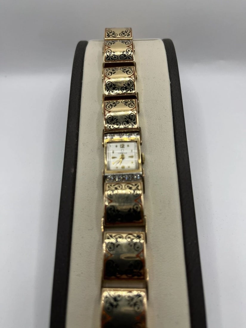 OMEGA VINTAGE BRACELET WATCH 14K (1 of 2)