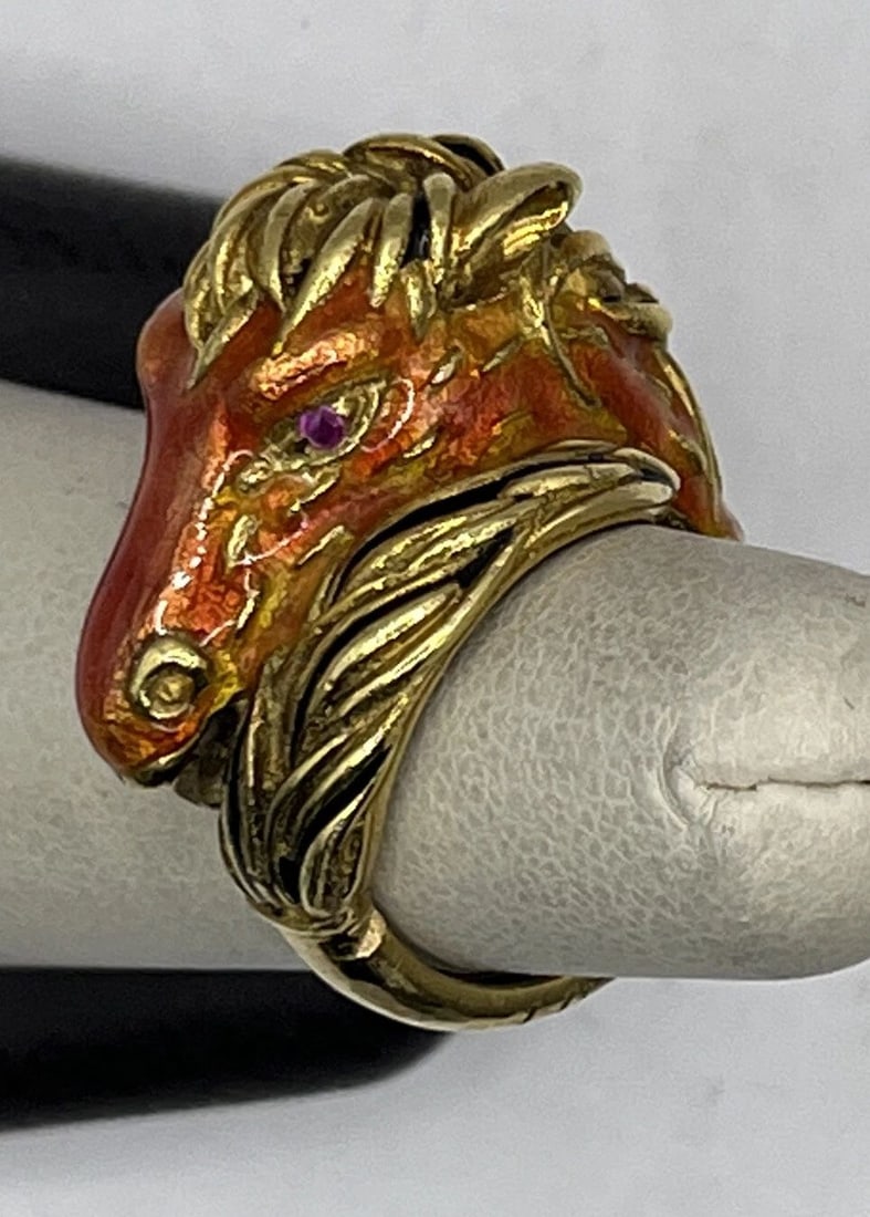 DETAILED ENAMEL HORSE RING BY FRASCAROLO WITH RUBY EYES SIZE 6 (1 of 2)