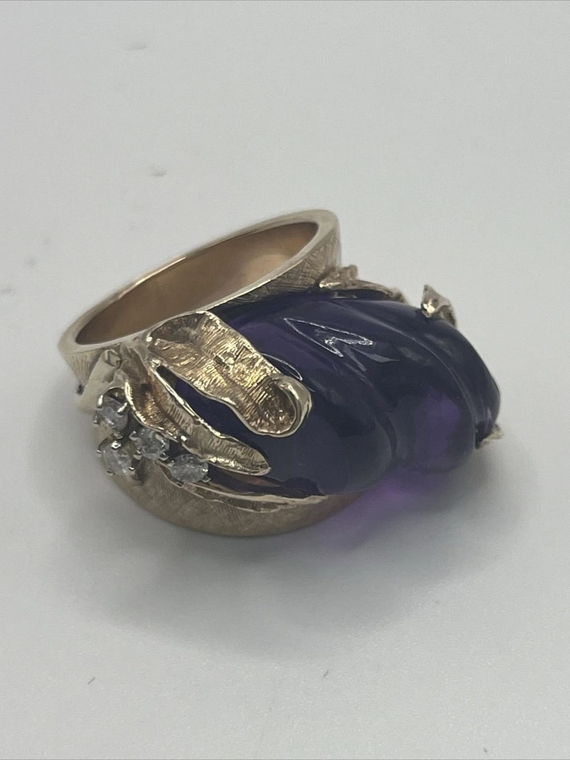 AMETHYST & DIAMOND YELLOW GOLD RING (1 of 2)