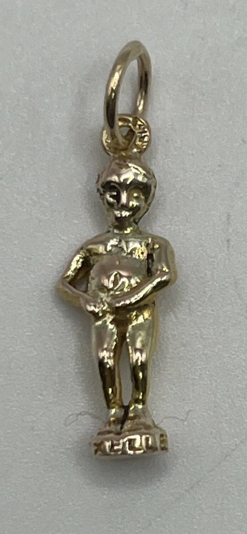 9K YELLOW GOLD BRUXELLES CHARM NECKLACE PENDANT (1 of 1)