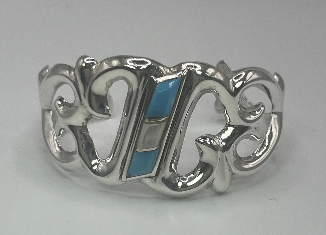 WOMENS STERLING SILVER TURQUOISE CUFF BRACELET (1 of 1)