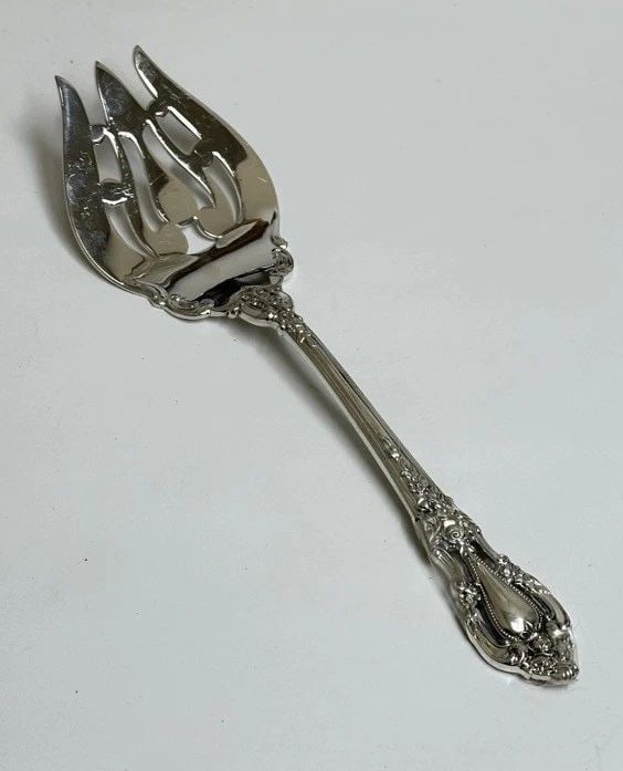 LUNT ELOQUENCE 925 STERLING SILVER FLORAL COLD MEAT SERVING FORK 7.75" (1 of 2)