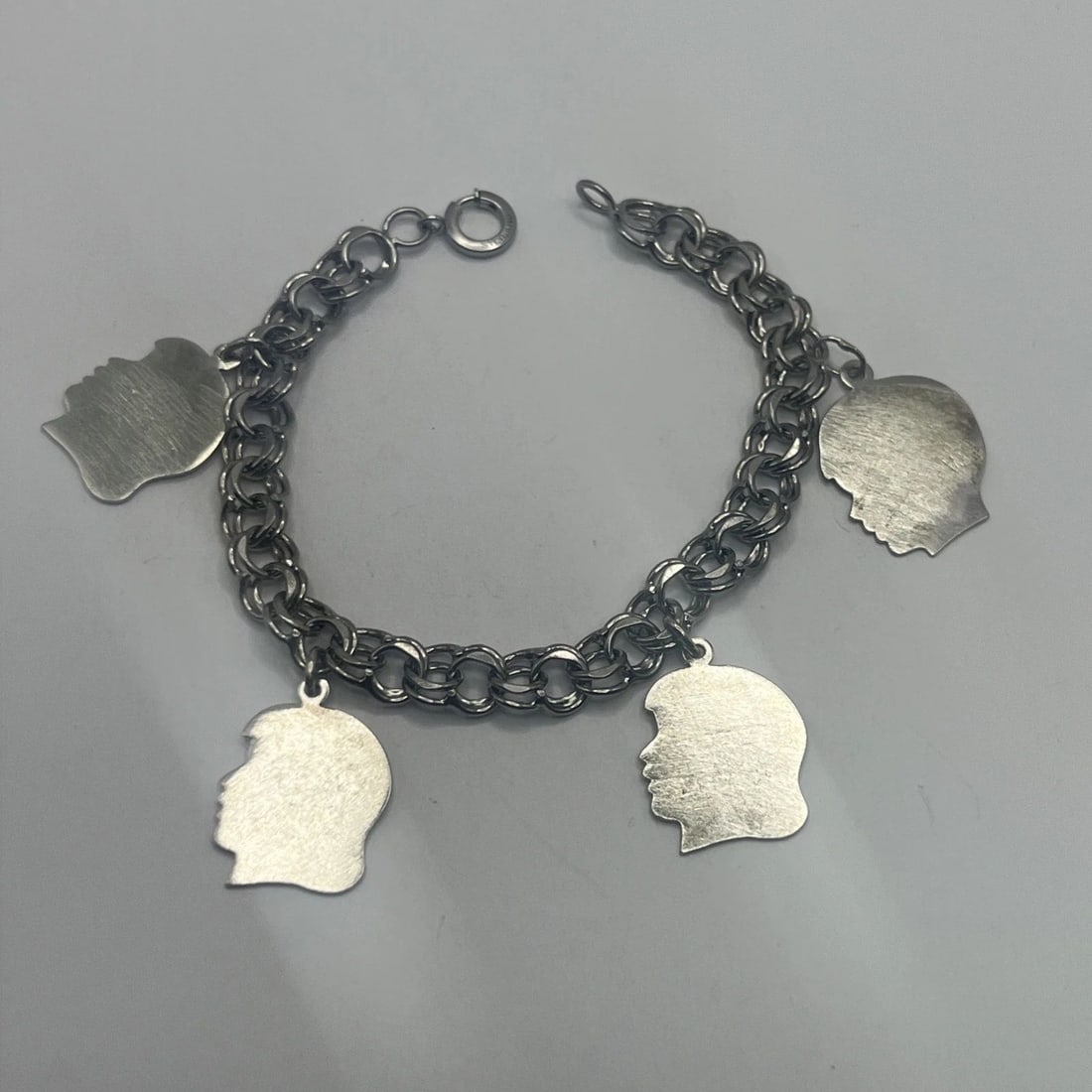 7.5" DOUBLE CIRLCE LINK 925 CHARM BRACELET WITH 4 SILHOUETTE CHARMS 21.2 G (1 of 2)