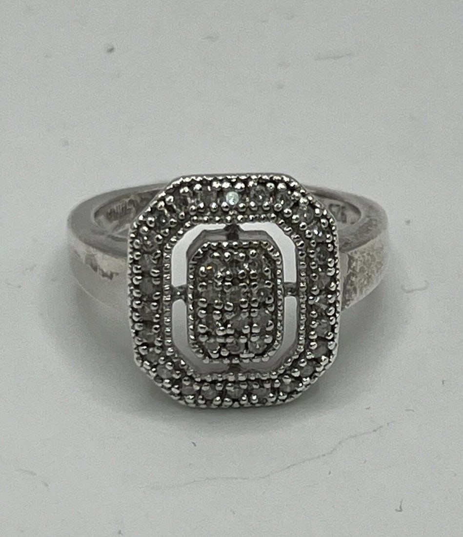 NATURAL ROUND CZ RECTANGULAR HALO STERLING SILVER RING SIZE 7 (1 of 2)