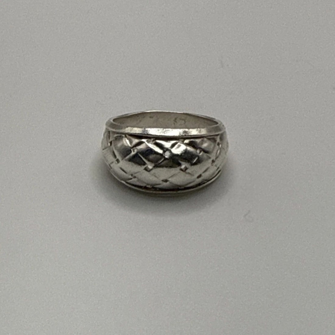 STERLING SILVER DOME RING SIZE 8.75 (1 of 2)