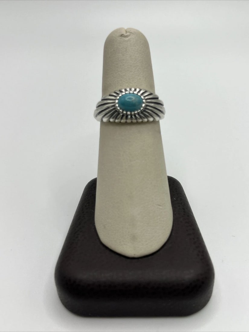 STERLING SILVER SIZE 7.25 BAND WITH TURQUOISE STONE (1 of 2)