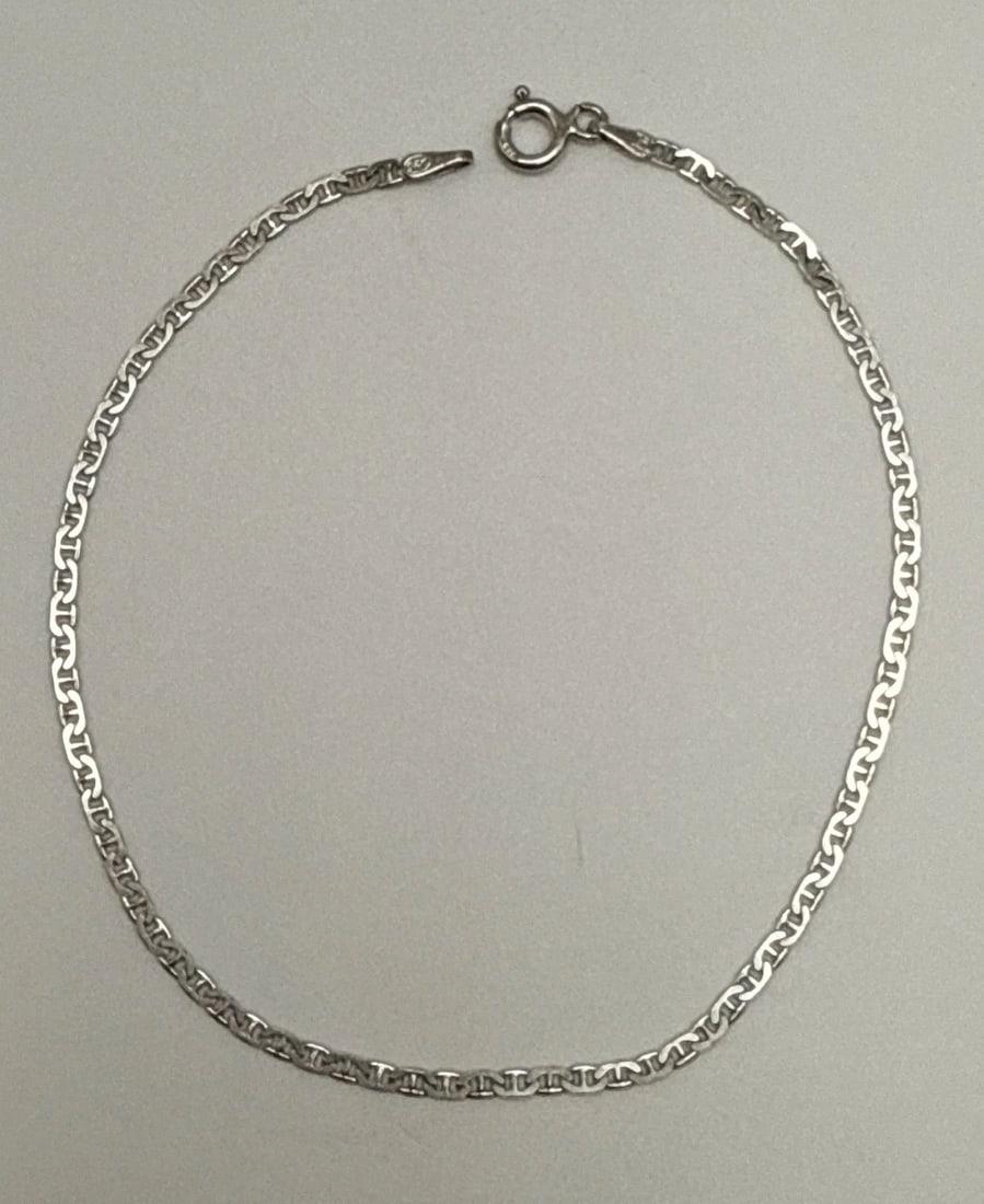 STERLING SILVER 9" FLAT MARINER LINK BRACELET 2.1 GRAMS (1 of 2)