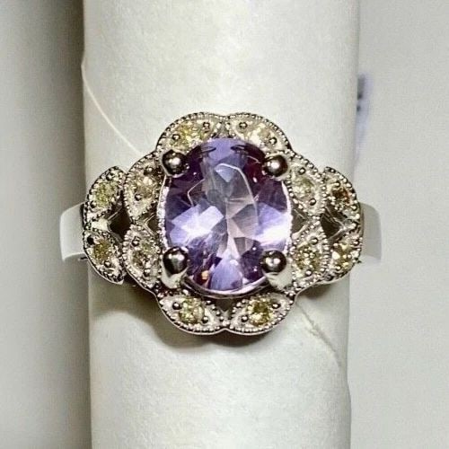 14K WHITE GOLD RING WITH 1.69CT AMETHYST AND 0.24CTS OF DIAMONDS SIZE: 7 5.3G (1 of 2)