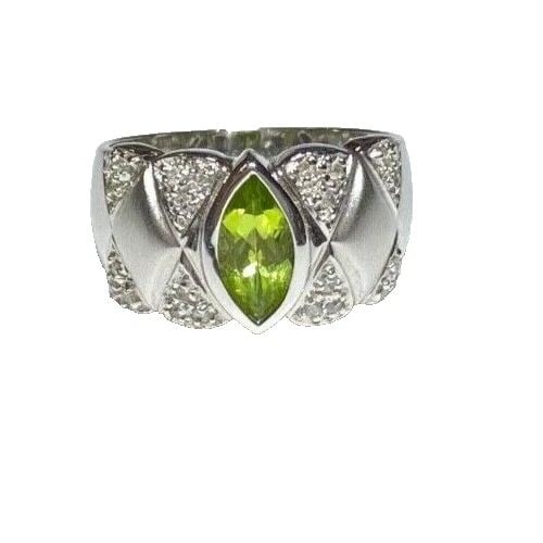 14K WHITE GOLD RING WITH PERIDOT AND 0.12CTS OF DIAMONDS SIZE: 7.25 5G (1 of 2)