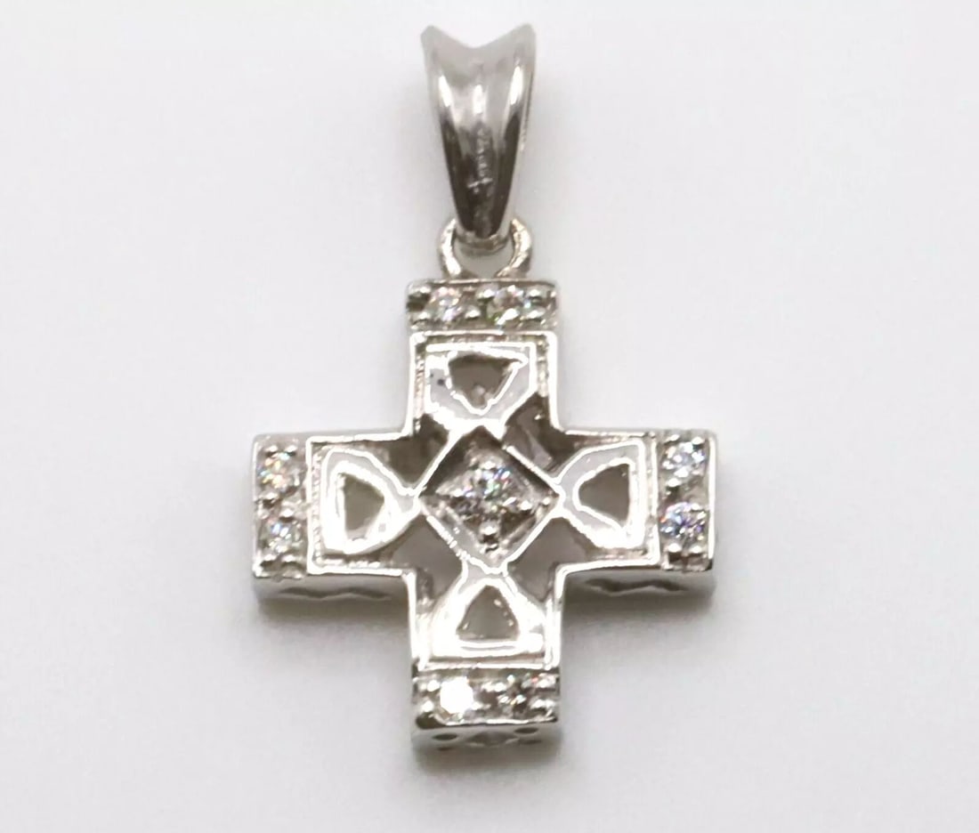 18K WHITE GOLD GREEK CROSS PENDANT SET WITH 0.22CTS VS DIAMONDS (1 of 2)