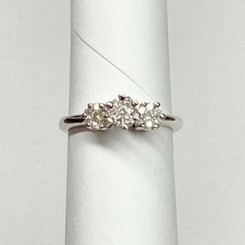 14K WHITE GOLD RING WITH FLOWER STYLE SETTING 0.42CT DIAMONDS SIZE 7.25 3.5G (1 of 2)