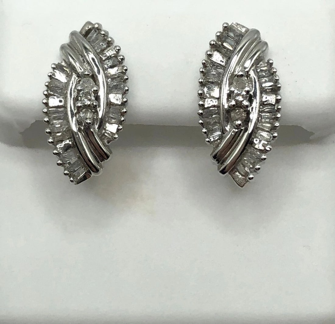 10K WHITE GOLD EYE SHAPED EARRINGS SET WITH 0.50CTS DIAMONDS 4.2G (1 of 2)
