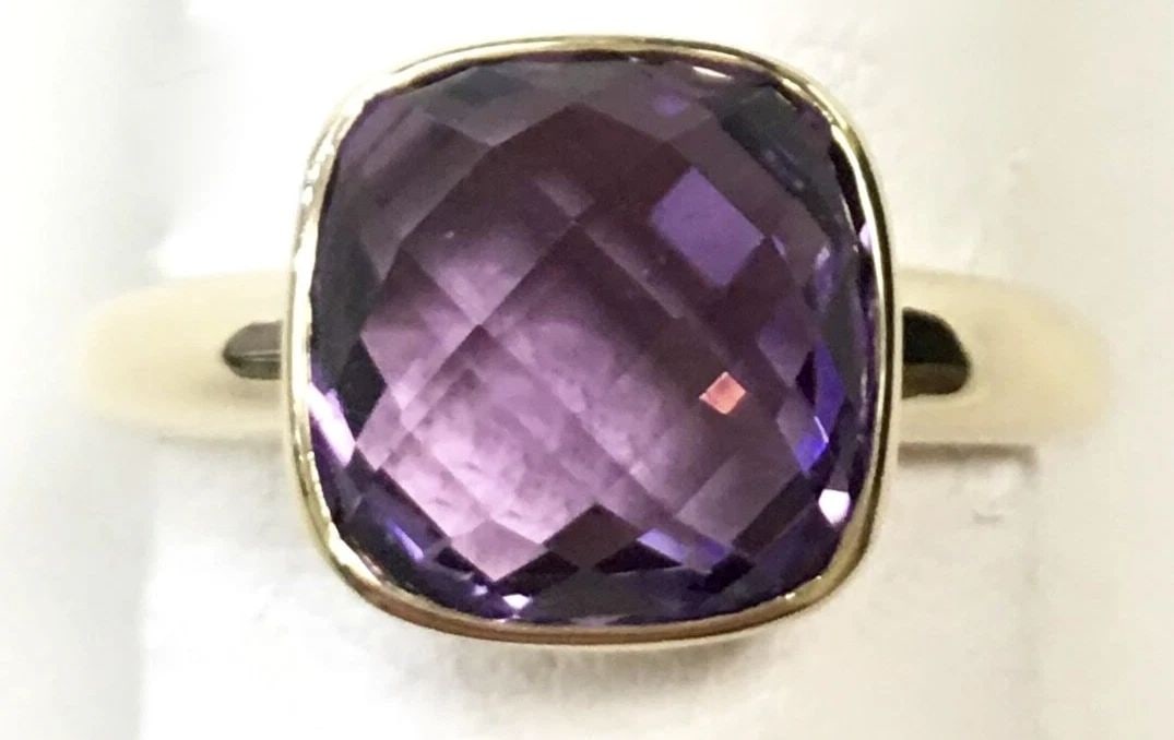 14K YELLOW GOLD SQUARE SHAPED RING WITH 10MM AMETHYST SIZE: 7 5.5G (1 of 2)