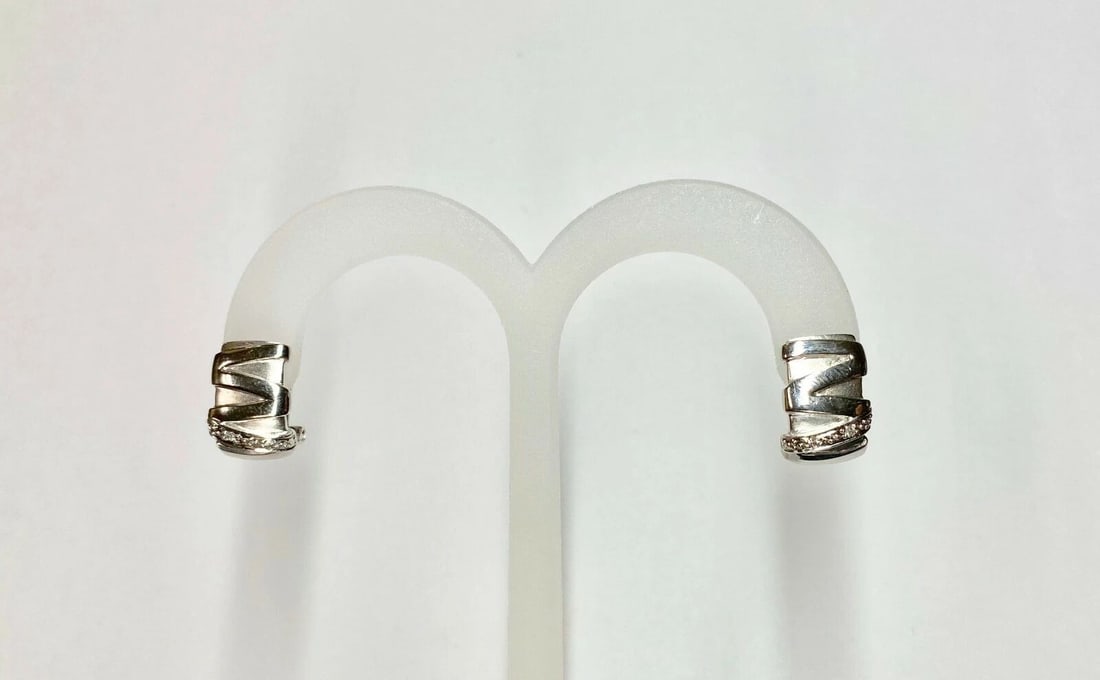 WOMEN'S 14K WHITE GOLD EARRINGS WITH 0.04CT DIAMONDS (1 of 2)