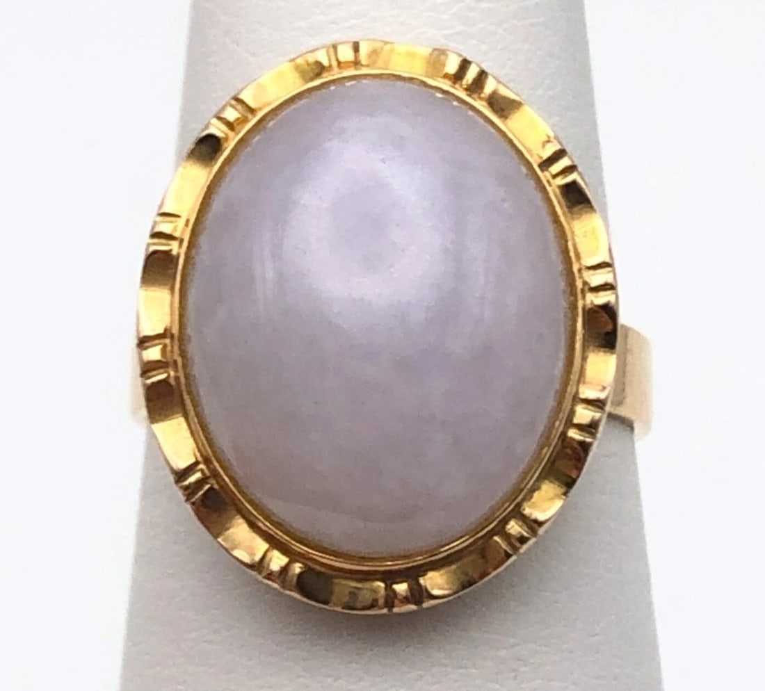 14K GOLD RING SET WITH OVAL SHAPE LAVENDER JADE SIZE: 7 (1 of 2)