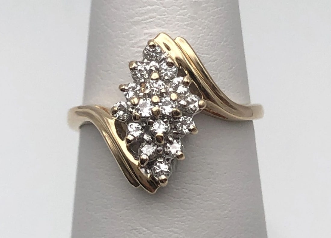 14K GOLD RING WITH 0.32CTW DIAMONDS CLUSTER MARQUISE SHAPE SIZE: 6 (1 of 2)