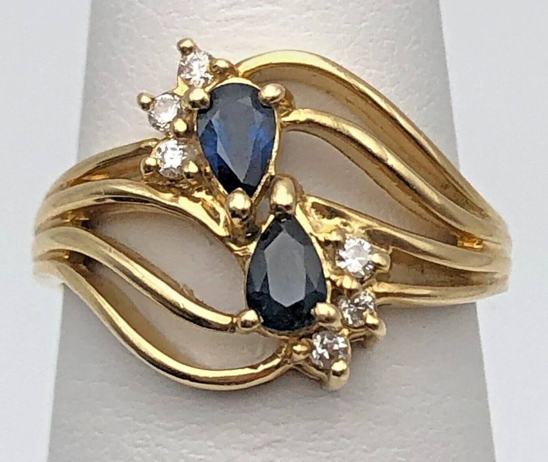 14K GOLD RING WITH NATURAL SAPPHIRES AND 0.06CTS OF DIAMONDS SIZE: 6.5 3.9G (1 of 2)