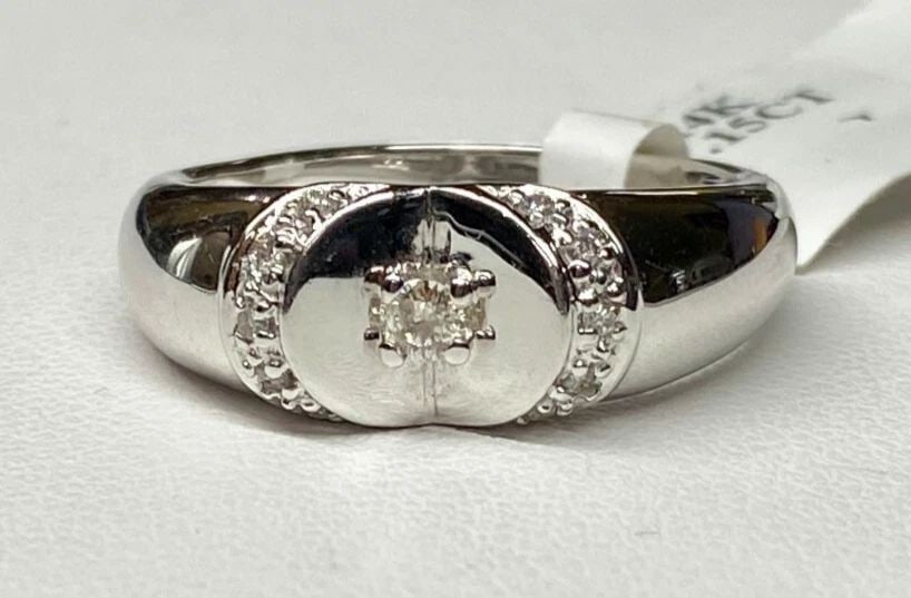 14K WHITE GOLD RING / BAND WITH 0.15CTS OF DIAMONDS SIZE: 7.5 4.1G (1 of 2)