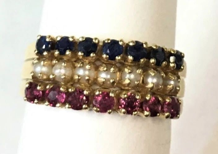 14K YELLOW GOLD 3 BAND STYLE RING SET WITH RUBIES, PEARLS, SAPPHIRE (SIZE: 6) (1 of 2)