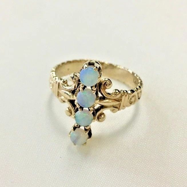 VINTAGE 14K GOLD RING WITH FOUR VERTICAL SET NATURAL OPALS SIZE: 6 3.2G (1 of 2)
