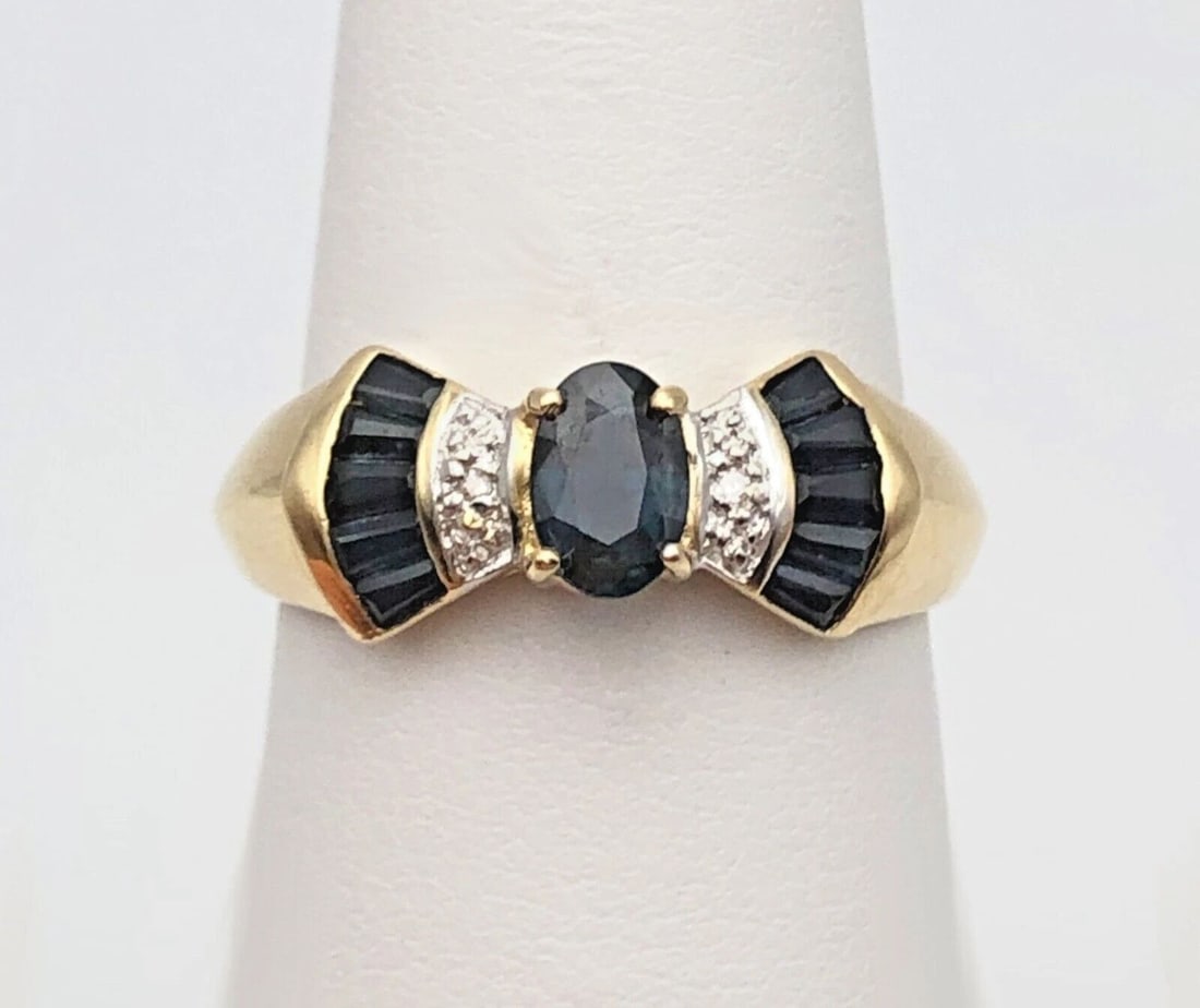 10K GOLD BOW TIE SHAPED RING WITH NATURAL SAPPHIRES AND 0.01CTS OF DIAMONDS (1 of 2)