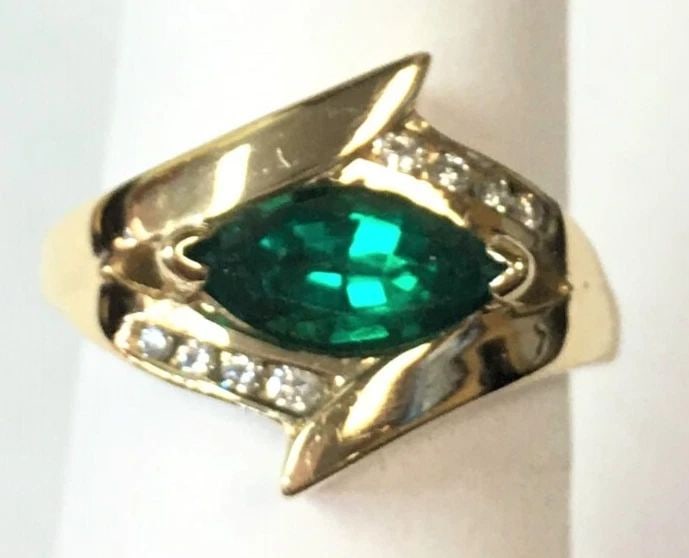 14K YELLOW GOLD RING WITH LAB CREATED EMERALD AND NATURAL DIAMONDS SIZE: 6 (1 of 2)