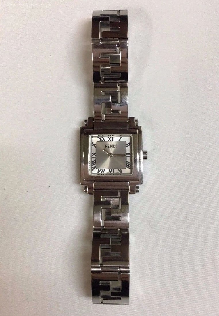 FENDI WOMEN'S WATCH QUADRO F605110 (1 of 2)