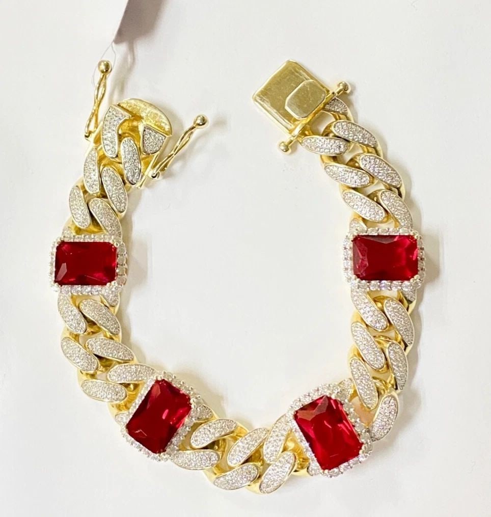 925 SILVER CUBAN LINK BRACELET WITH GOLD PLATING AND RED / WHITE CUBIC ZIRCONIA: 925 SILVER CUBAN LINK BRACELET WITH GOLD PLATING AND RED/WHITE CUBIC ZIRCONIA 925 Silver Cuban Link Bracelet with Gold Plating and Red/White Cubic Zirconia You are bidding on a new with tags 925 Silve